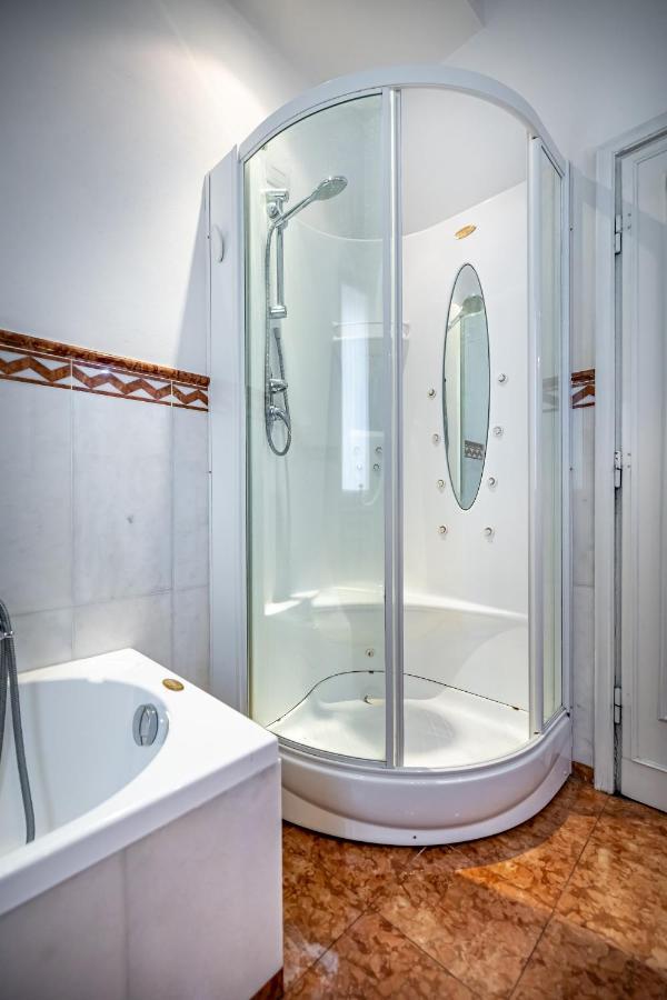 Yid D'Azeglio Luxury Apartment With Parking Firenze Kültér fotó